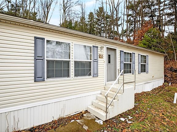 2nd image of 20 Evergreen Dr