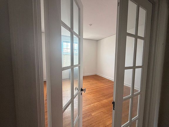 5th image of 37-22 85th St #42