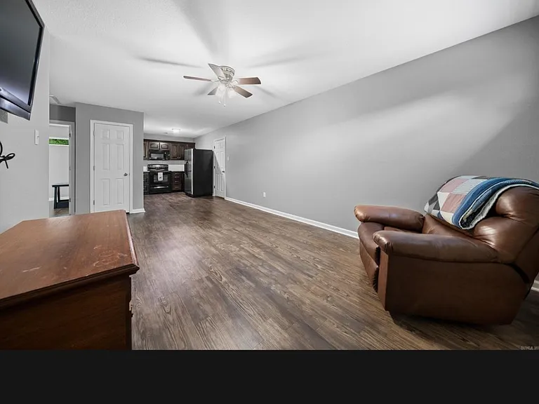 272 Rainwaters St — Photo 4