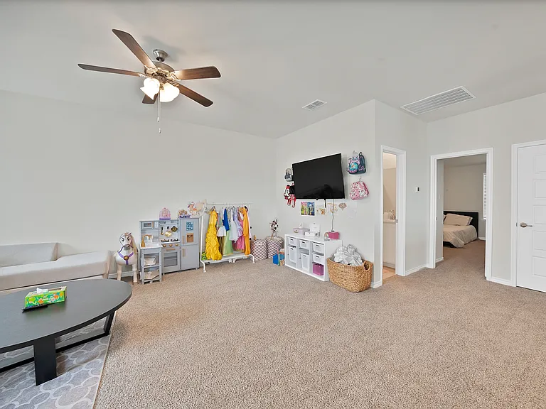 9720 Lariat Dr — Photo 18