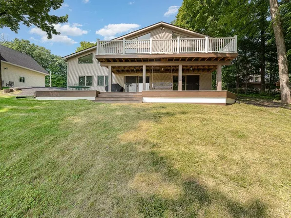 5184 N Lake Sanford Rd, Sanford, MI 48657