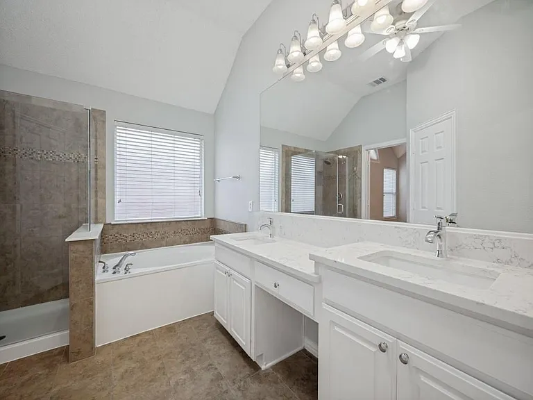 1645 Angel Falls Dr — Photo 18