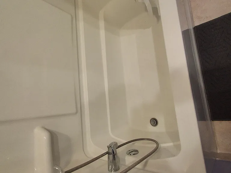 123 John St #2 — Photo 35