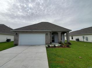 128 Headland Dr, Thibodaux, LA 70301