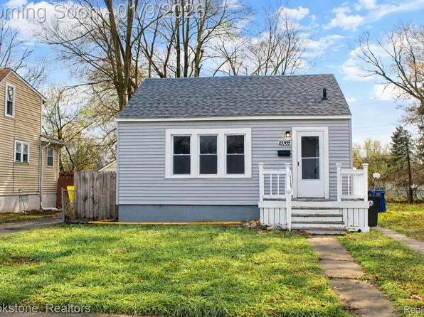 19369 Wakenden, Redford, MI 48240