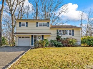 12 Barrie Rd, East Brunswick, NJ 08816