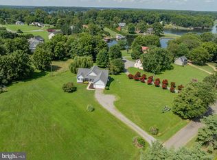 125 Lake Ct, Bumpass, VA 23024