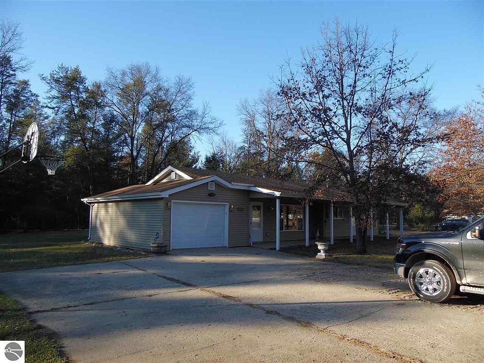 1st image of 4084 Brookview Dr W