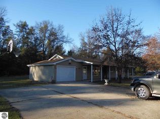 4084 Brookview Dr W, Prescott, MI 48756