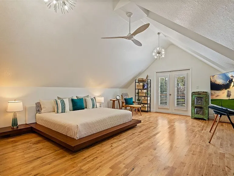 1760 Alabama Dr — Photo 27