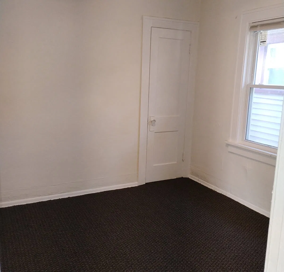 2 bed, 824 sqft, $1,075 — Photo 4