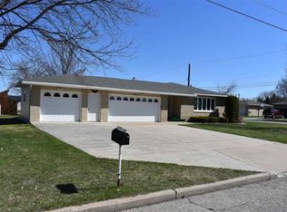 2000 10th Ave S, Escanaba, MI 49829