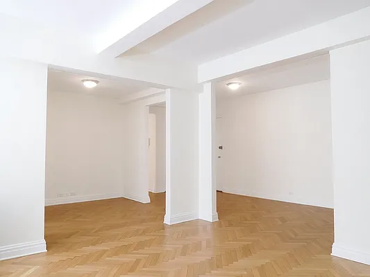 Sold by Renetta Real Estate | media 29