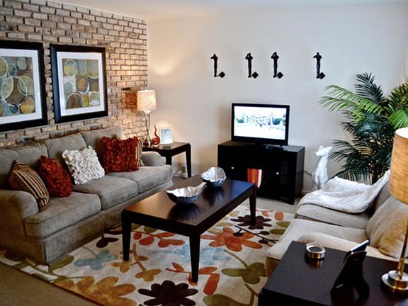 3rd image of 5815 Gulfton Dr #2S