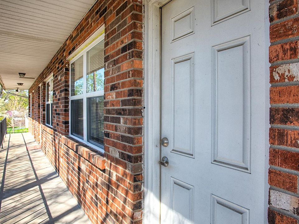 1st image of 2612 Lincoln Ave