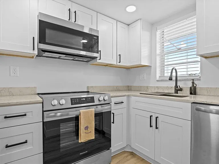 3100 W Rolling Hills Cir #707 — Photo 12