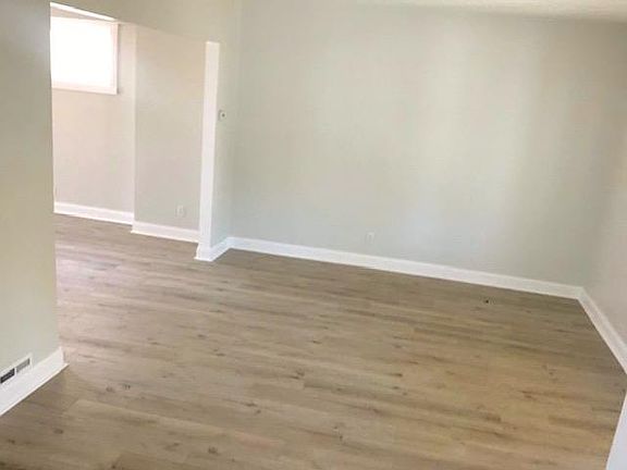 5th image of 1481 Lauderdale Ave