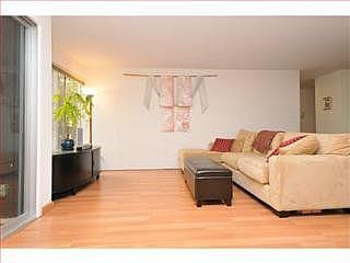 3rd image of 808 Laurel Ave APT 109