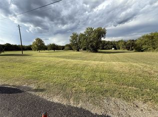 124 W Cherry Dr, Azle, TX 76020