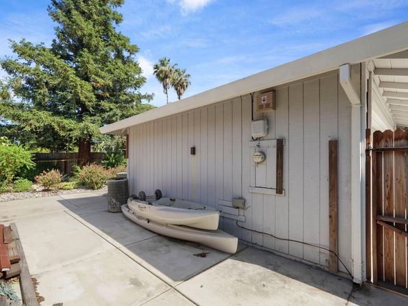 7361 Flowerwood Way, Sacramento, CA 95831