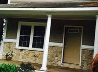 7 Iroquois St, Worcester, MA 01602