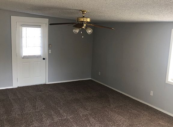 4th image of 2201 Beth Ln