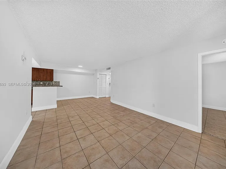 7195 NW 179th St #109 — Photo 9