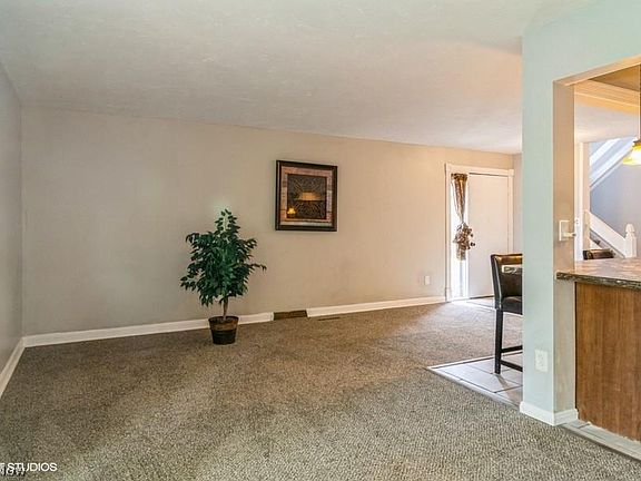 4th image of 7599 Creekwood Dr #22D
