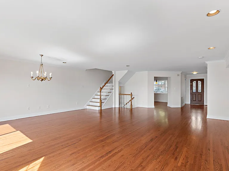 119 Panorama Dr — Photo 9