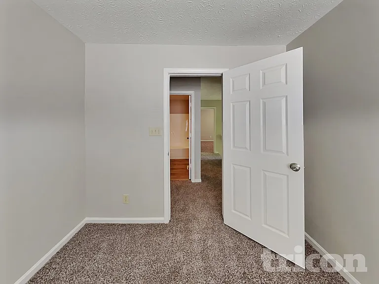 1809 Woodstream Ct — Photo 8