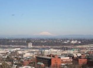 325 NW Uptown Ter APT 1B, Portland, OR 97210