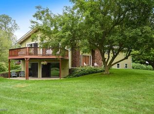 66118 40th St, Paw Paw, MI