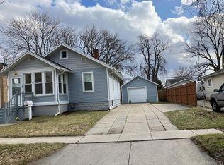 2520 Spruce St, Port Huron, MI 48060