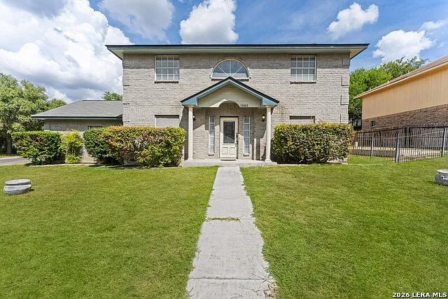Building Photo - 13802 Fairway Crst