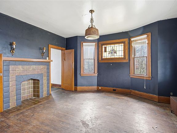 6th image of this home