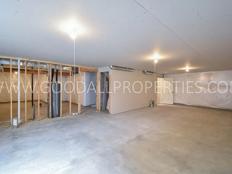 18203 Alpine Dr — Photo 24