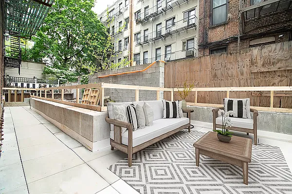 Rented by REAL New York | media 2