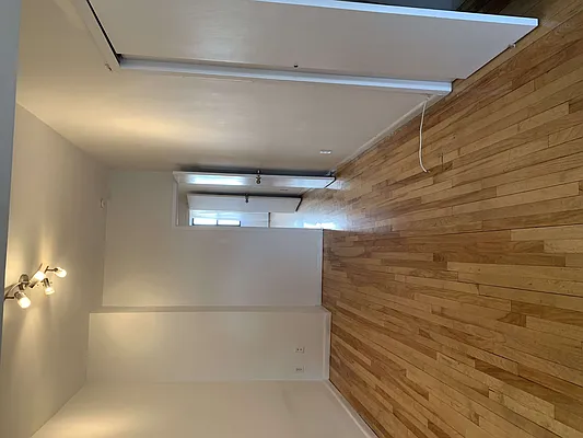 Rented by Flatiron Real Estate Advisors LLC | media 19