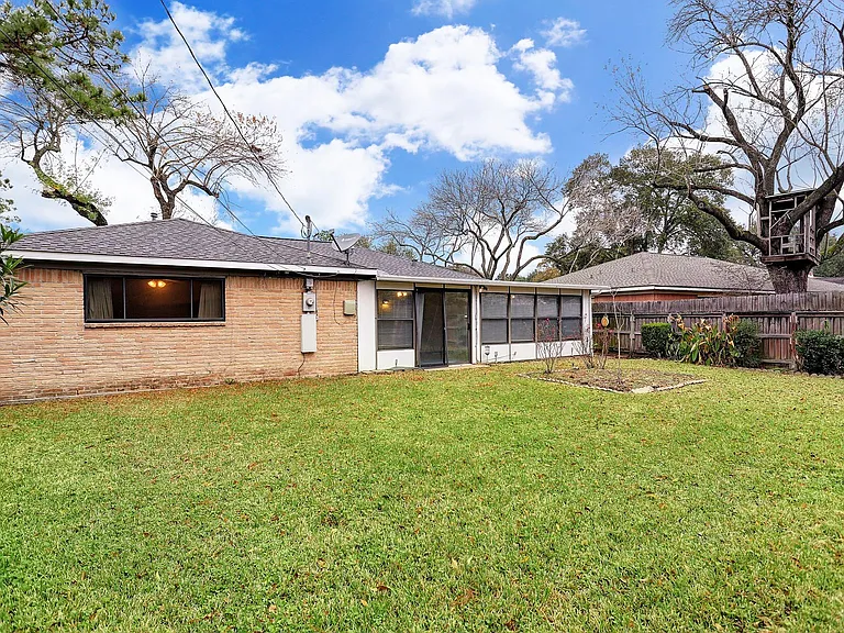 7739 Kensico Rd — Photo 18