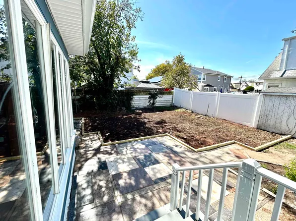 19 Oakdale Road image 31 of 33