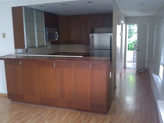 3rd image of 1291 34th St APT 17