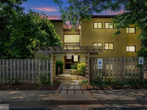 5693 Harpers Farm Rd Unit D, Columbia, MD 21044