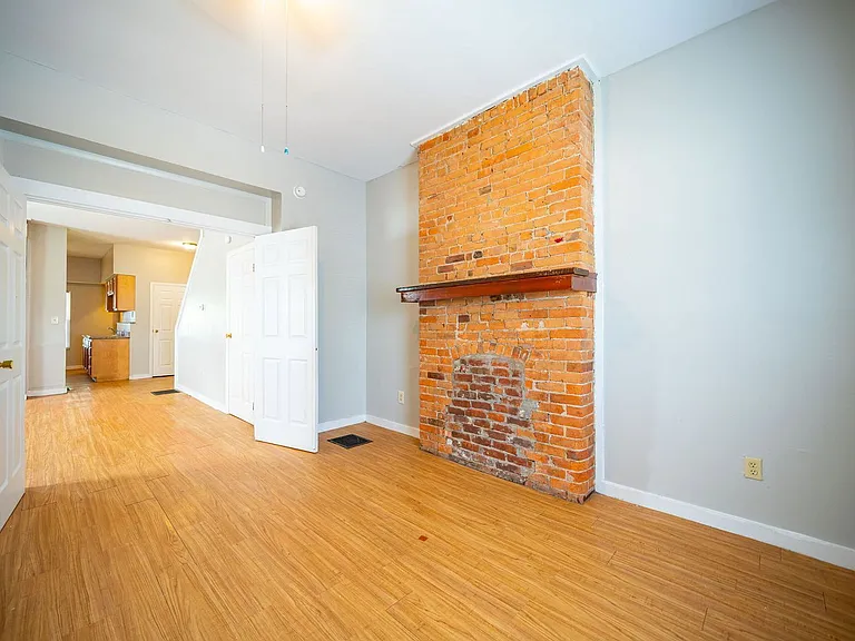 755 Wager St — Photo 6