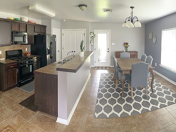 3rd image of 42176 N City Park Dr