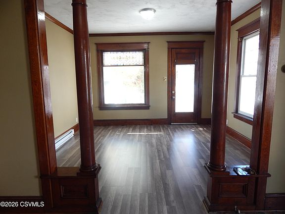 5th image of 927 N Shamokin St