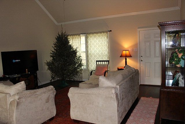 2nd image of 253 Crestview