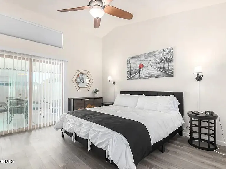 8759 W Grovers Ave — Photo 14