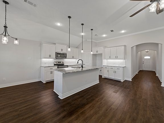 3rd image of 801 Center Point Ln #Ln6ucn