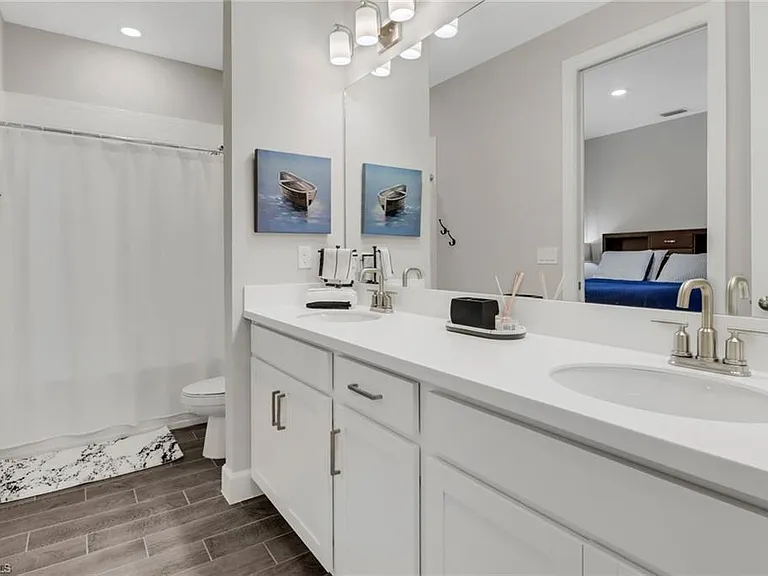 15210 Sacile St — Photo 11