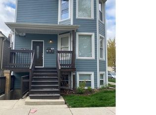 4155 W Roscoe St #3R, Chicago, IL 60641